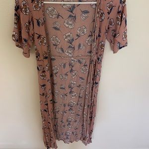 White Fawn Pink Floral Kimono XL Youth